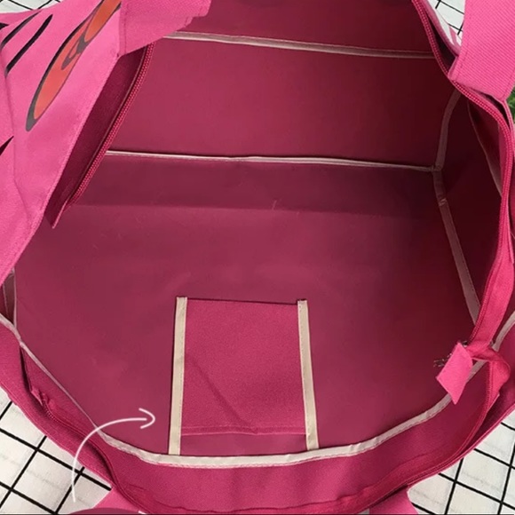 LAST ONE! Hello Kitty tote bag - Picture 6 of 6